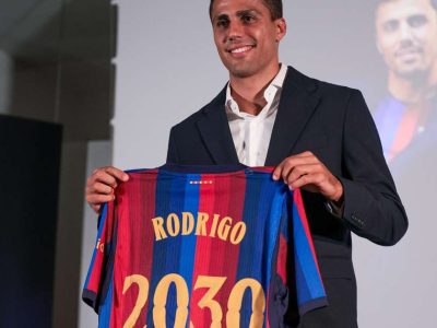 FIFA registra recorde bilionário em transferências de 2026, com US$ 9,89 bilhões movimentados e Inglaterra liderando gastos