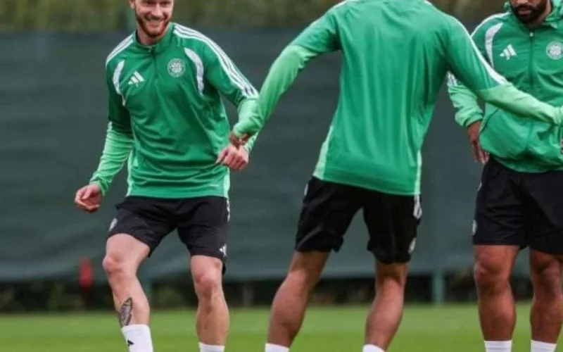 Celtic e Rangers se enfrentam em clássico decisivo pela liderança do Campeonato Escocês neste domingo