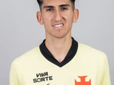 Alan Lescano se destaca como um dos jogadores mais eficientes do Brasileirão com apenas dois jogos e um gol pelo Vasco