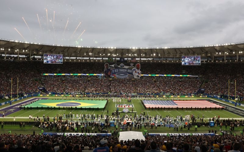 NFL no Maracanã: Recorde de público em evento esportivo no Brasil com 72.792 torcedores na partida entre Ravens e Cowboys