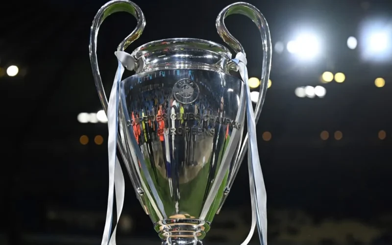 Adversários de Real Madrid, Barcelona, Arsenal e PSG definidos na Champions League 2026/27