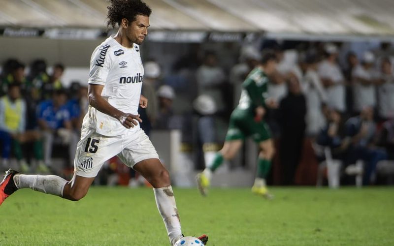 Santos vence Atlético-MG por 2 a 0 com gols de Arão e Oliva na Copa Sul-Americana