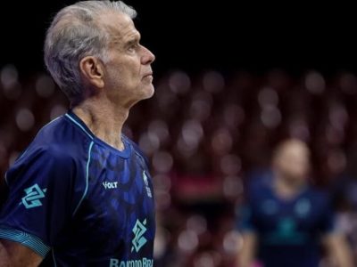 Brasil enfrenta a França em amistoso preparatório para o Campeonato-Europeu de Vôlei em Paris