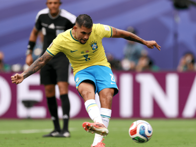 Bruno Guimarães reflete sobre pênalti perdido na Copa do Mundo e como isso se tornou uma cicatriz em sua carreira