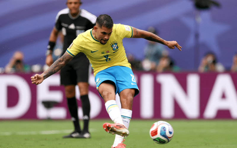 Bruno Guimarães reflete sobre pênalti perdido na Copa do Mundo e como isso se tornou uma cicatriz em sua carreira