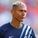 Richarlison seguirá fora dos planos do Tottenham, confirma técnico De Zerbi