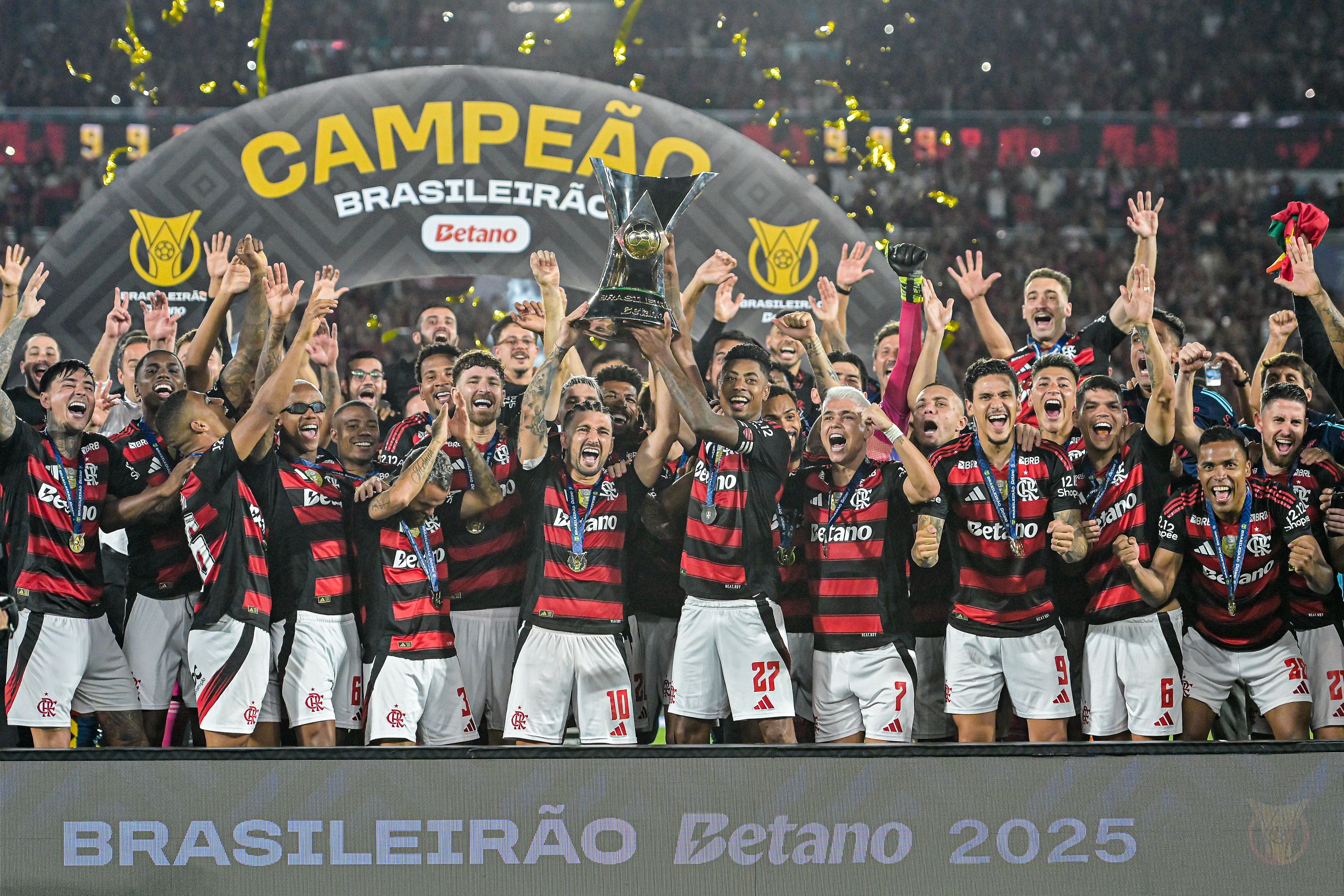 Flamengo é indicado ao prêmio de Melhor Clube Masculino na Bola de Ouro 2026 após conquistas na temporada