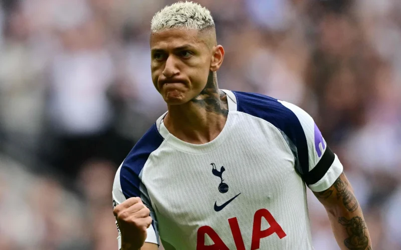 Richarlison é sondado pelo Trabzonspor após negociação frustrada com Everton