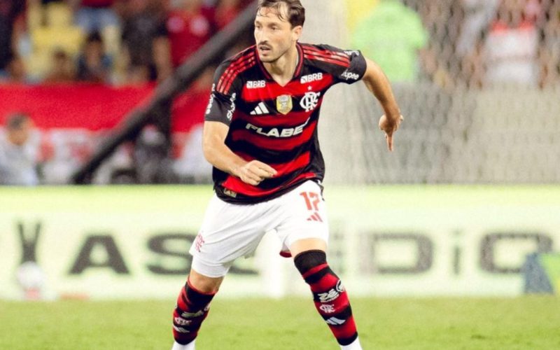 Cruzeiro mira Matías Viña, que já conquistou títulos importantes no Brasil e jogou Copas do Mundo