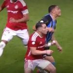 CBF admite erro de arbitragem em GreNal e reavalia lance polêmico com Carlos Vinicius