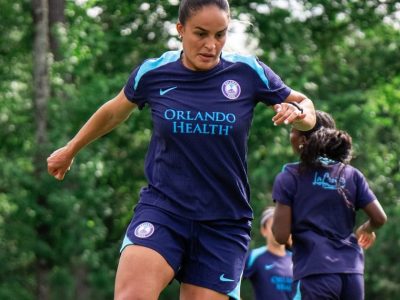 Orlando Pride rescinde contrato com Gabi Nunes após apenas um mês de contratação