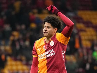 Gabriel Sara brilha ao marcar gol de falta e mantém Galatasaray na liderança do Campeonato Turco