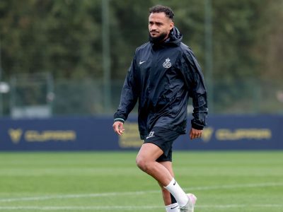 Renaissance Berkane intensifica negociações para contratar Sofiane Boufal nesta janela de transferências