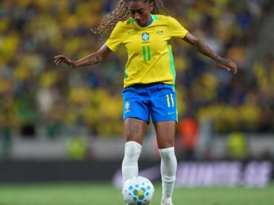 Kerolin se torna a contratação mais cara da história do futebol feminino brasileiro ao ir para o Barcelona por R$ 8,71 milhões