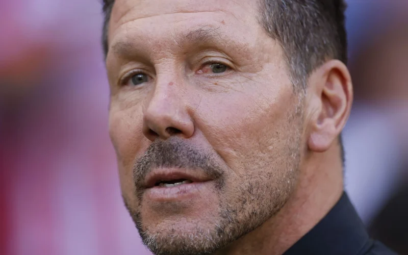 Simeone elogia Barcelona como a melhor equipe do momento e destaca desempenho de Raphinha e Lamine Yamal