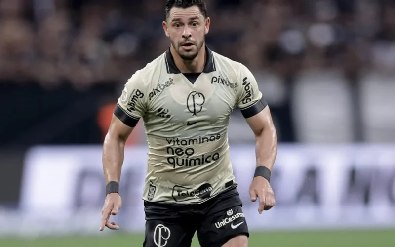 Giuliano anuncia aposentadoria do futebol aos 36 anos após carreira vitoriosa com passagens por Corinthians, Santos e Seleção Brasileira