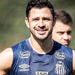 Giuliano anuncia aposentadoria e agradece ao futebol por sua trajetória de vida e conquistas