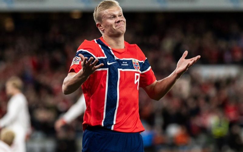 Haaland supera média de gols de Cristiano Ronaldo e brilha pela Noruega em vitória sobre a Dinamarca