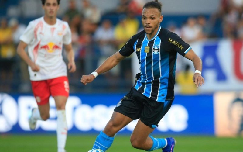 CBF admite erro em gol anulado do Grêmio na derrota para o RB Bragantino e gera polêmica na Série A