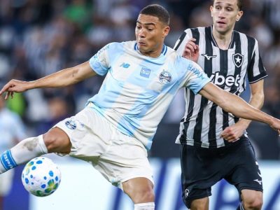 Gol do Grêmio anulado por apenas um centímetro gera polêmica em vitória do Botafogo