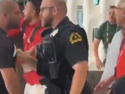 Confusão em Dallas: Treinador e comissão do Egito se desentendem com policiais antes de jogo contra a Austrália