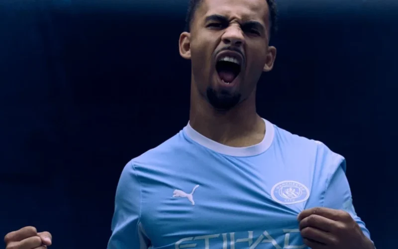 Iliman Ndiaye, ex-Hyde, é o novo reforço do Manchester City após trajetória impressionante nas divisões inferiores da Inglaterra