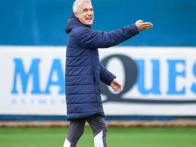 Grêmio amarga 13 jogos sem vitórias como visitante no Brasileirão e Luís Castro faz desabafo sobre a situação da equipe