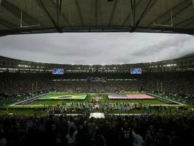 Confusão de Assentos Marca NFL Rio Game no Maracanã com Torcedores Sem Orientação
