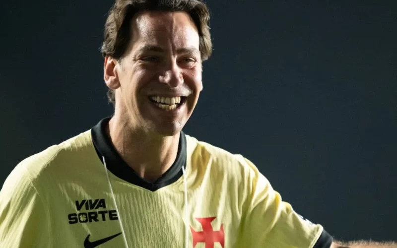 Marcos Lamacchia vence leilão e garante R$ 3 bilhões para SAF do Vasco