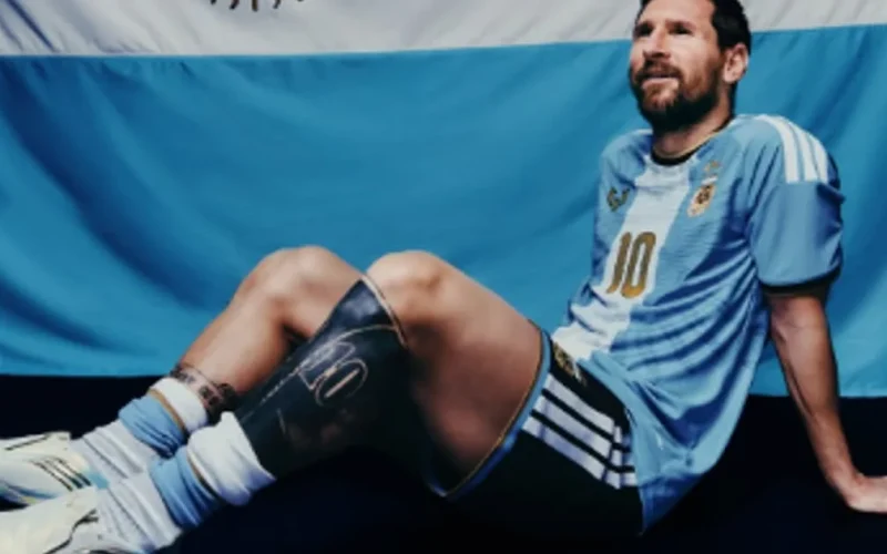 Messi se despede da Seleção Argentina com uniforme especial no Monumental contra Benin em outubro