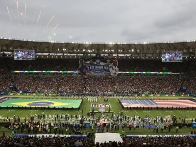 NFL faz história no Brasil com recorde de público no Maracanã em jogo entre Ravens e Cowboys