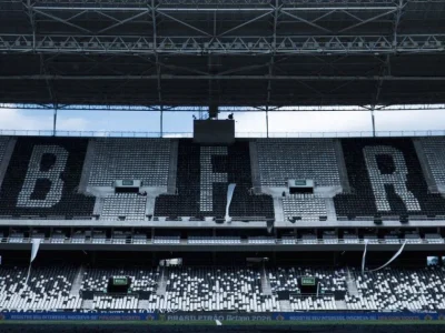 Botafogo e Palmeiras se enfrentam às 18h30 no Nilton Santos pela 26ª rodada do Brasileirão; saiba onde assistir