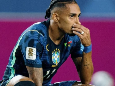 Raphinha não aparece entre os concorrentes à Bola de Ouro 2026, aponta imprensa europeia