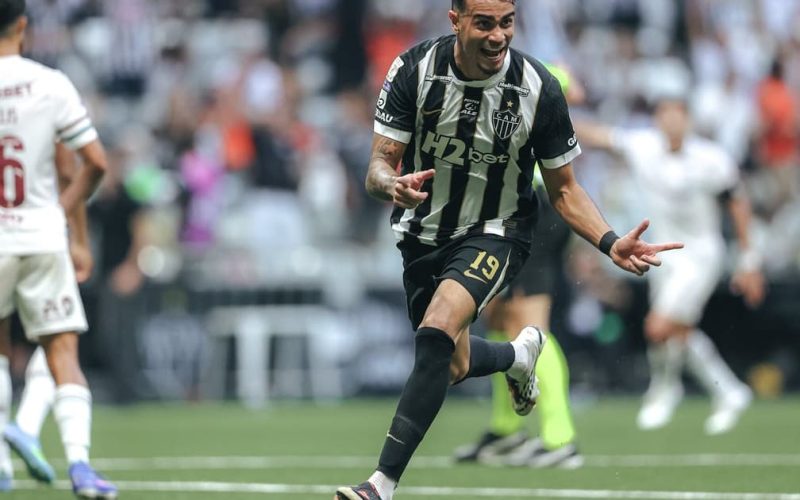 Atlético-MG deslancha no segundo tempo e derrota Fluminense por 3 a 1 no Brasileirão