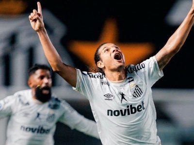 Santos bate Atlético-MG por 2 a 0 e fica perto da semifinal da Sul-Americana