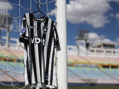Após falhar na contratação de Everton Cebolinha, Botafogo negocia empréstimo de jovem ponta do Estudiantes