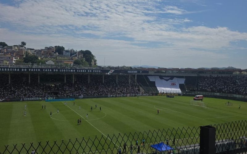 Vasco faz história e registra maior público em final de futebol feminino no Rio com 8.004 torcedores em São Januário