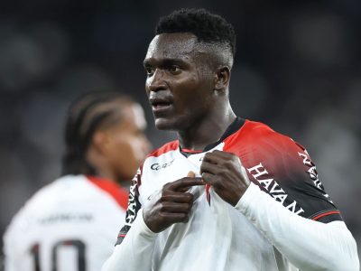 Viveros brilha e se aproxima do topo entre os estrangeiros com mais gols em uma edição do Brasileirão por pontos corridos