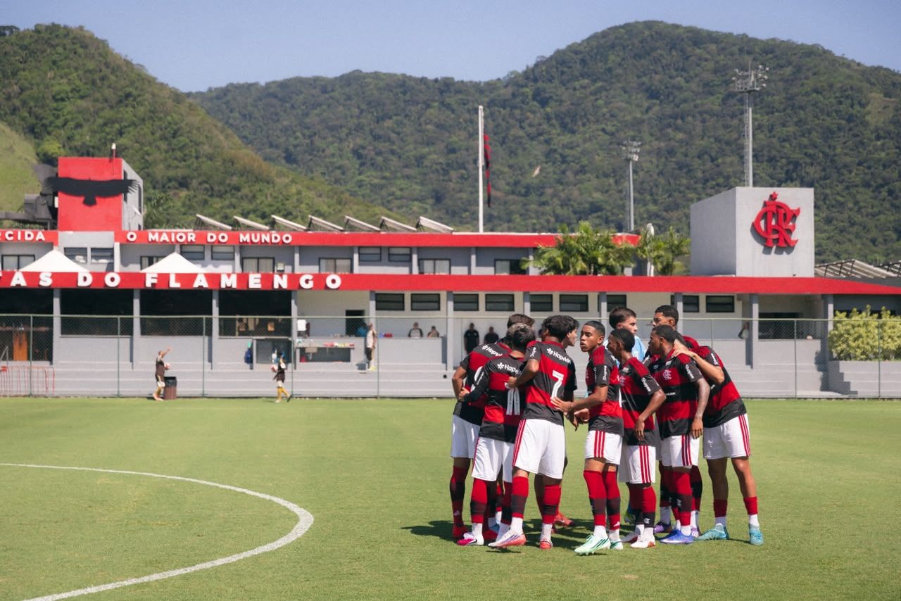 Flamengo é derrotado pelo Fluminense e vê invencibilidade na Taça Guanabara Sub-20 chegar ao fim