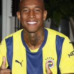 Anderson Talisca deixa o Fenerbahçe e acerta com o Al-Jazira nos Emirados Árabes