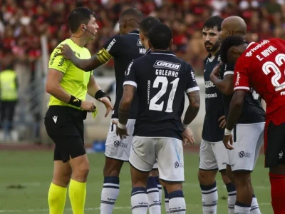 PC Oliveira critica erros de arbitragem em jogos decisivos do Brasileirão
