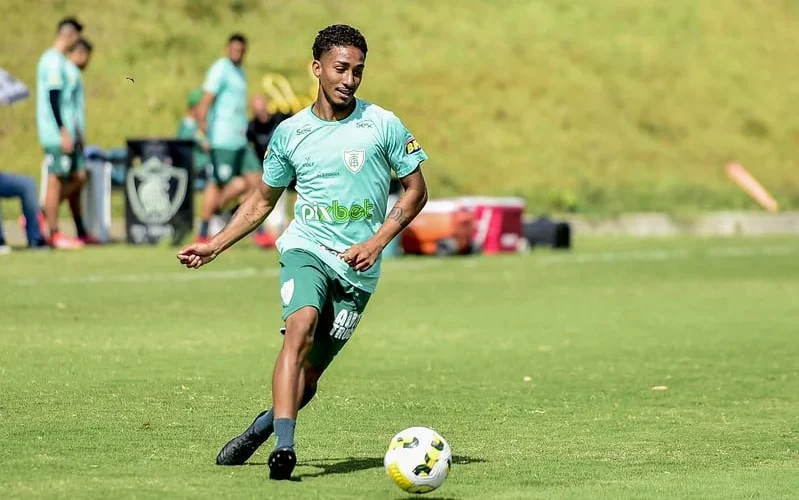 Arthur é transferido do Bayer Leverkusen e se junta ao Werder Bremen por empréstimo