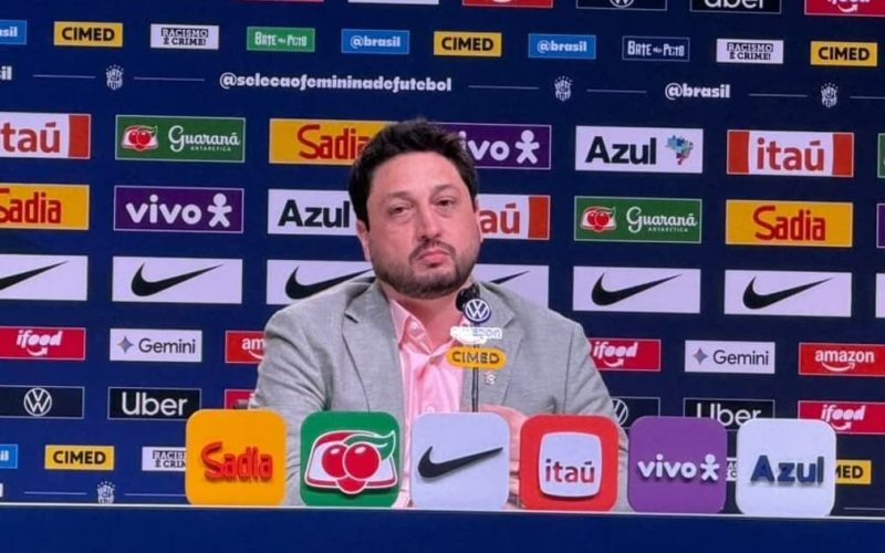 Arthur Elias divulga convocação da Seleção Brasileira Feminina para amistosos contra a Argentina visando a Copa do Mundo de 2027