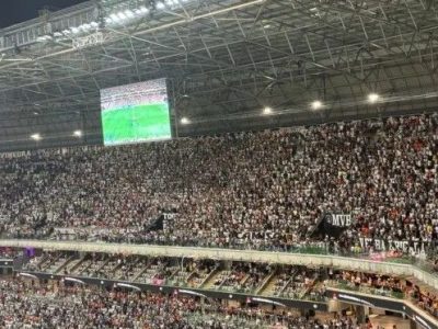 Torcida do Atlético-MG ofende Neymar antes de duelo decisivo contra o Santos pela Copa Sul-Americana