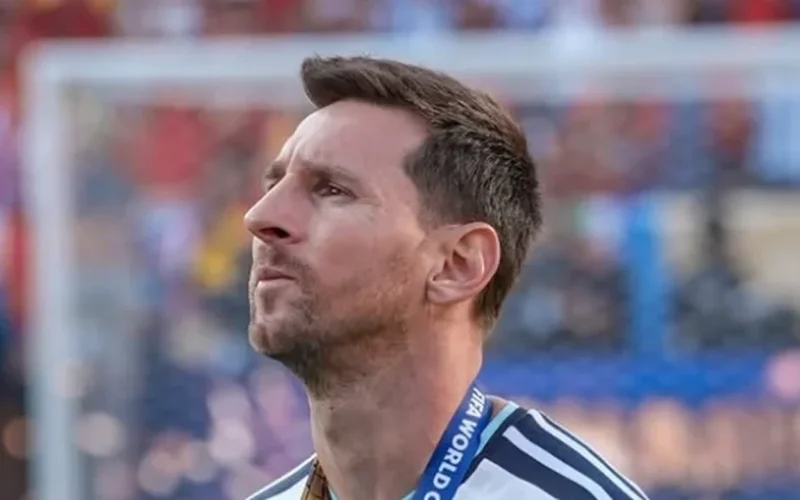 Brasil inicia ciclo até 2030 com amistosos contra Austrália e Índia na Super Data Fifa, enquanto Messi se despede da seleção argentina