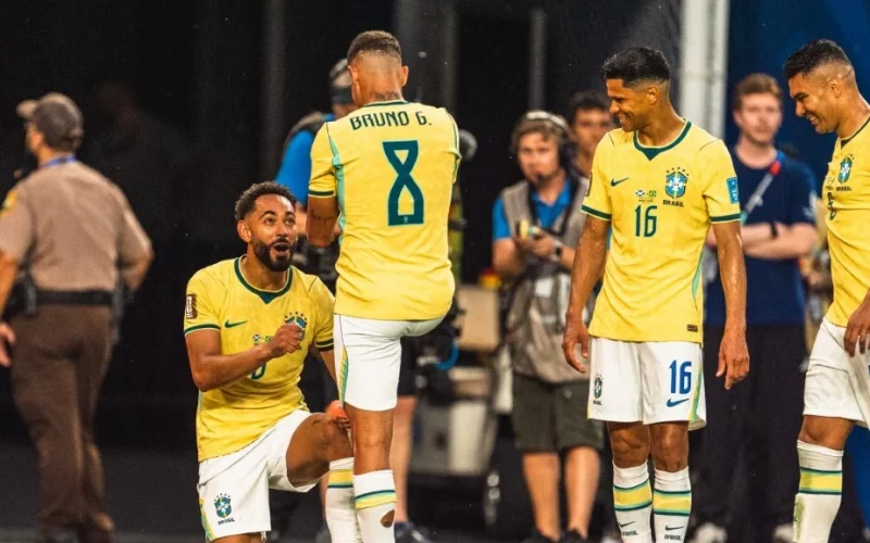 Bruno Guimarães é eleito a segunda melhor contratação da Premier League na janela de transferências