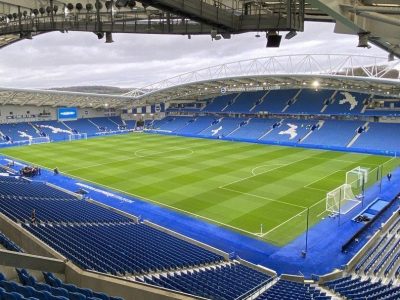 Arsenal busca manter a liderança contra o Brighton na Premier League; saiba onde assistir ao confronto