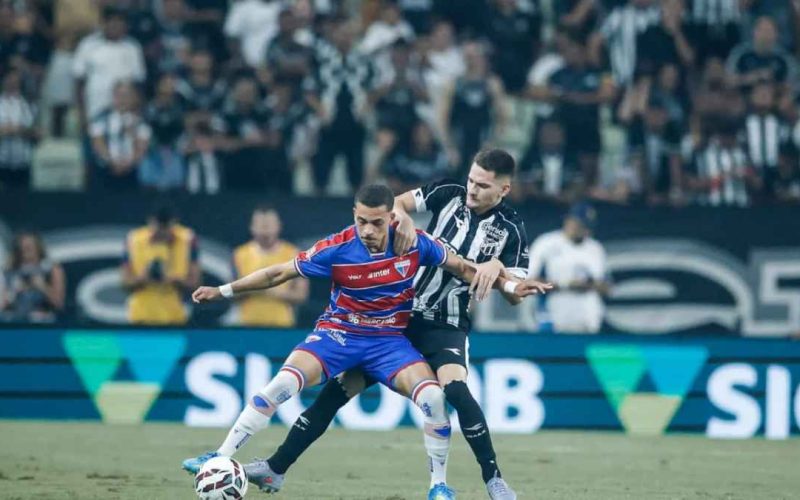 Empate no Clássico Rei: Fortaleza e Ceará tabelam 1 a 1 e para juiz Marcelo de Lima Henrique se despede dos gramados