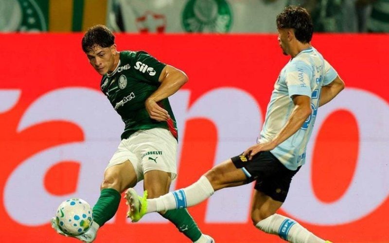 Grêmio recebe Palmeiras em busca de respirar fora do Z4 no Brasileirão