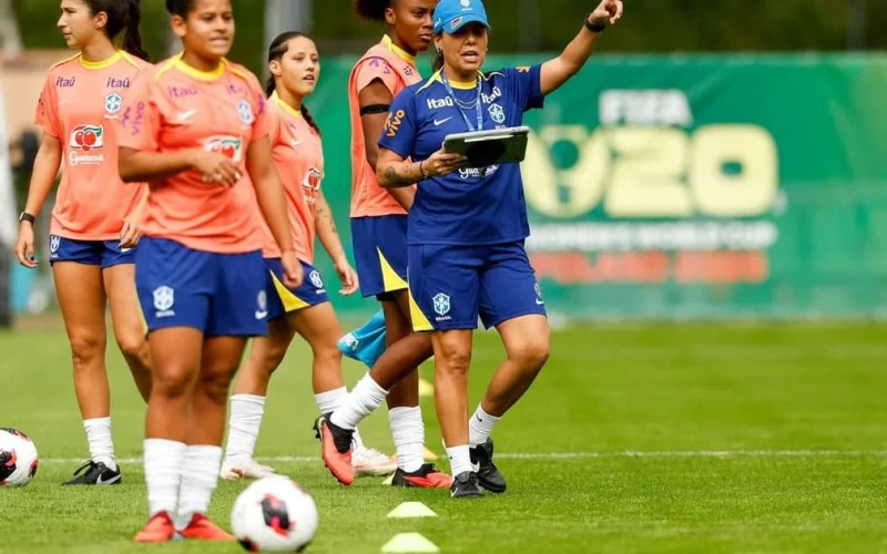 Brasil Feminino Sub-20 se prepara para estreia na Copa do Mundo contra a Tanzânia, destaca Camilla Orlando